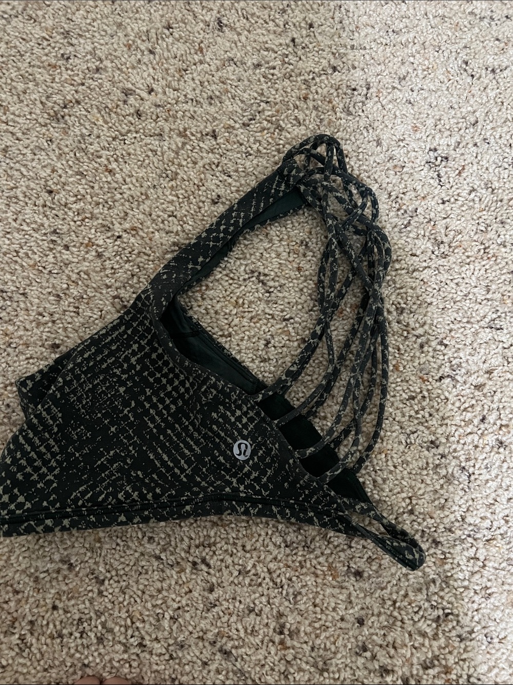 Lululemon Free to Be BraWild Sports Bra size 4 - Picture 6 of 10